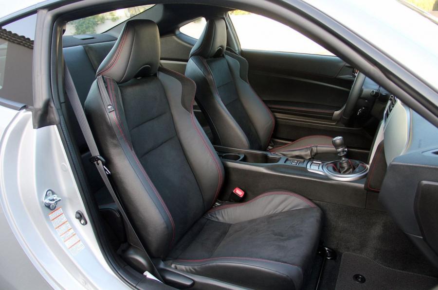  Subaru BRZ 2011 года  (фото 119 из 209)